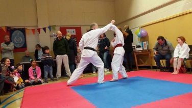 Laura executing High Block